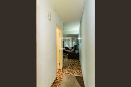Corredor de casa à venda com 6 quartos, 175m² em Vila Palmeiras, São Paulo