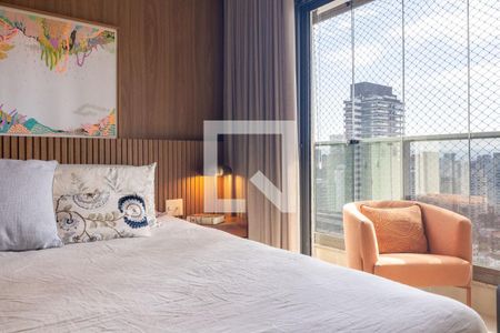 Suíte master de apartamento à venda com 4 quartos, 221m² em Perdizes, São Paulo