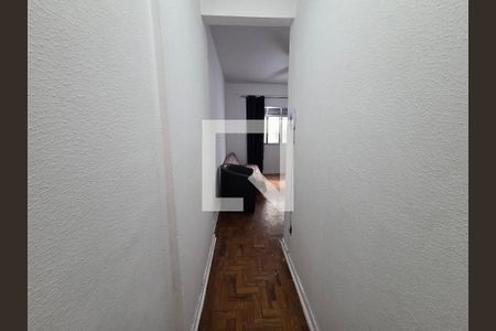 Corredor de apartamento para alugar com 1 quarto, 45m² em Guilhermina, Praia Grande