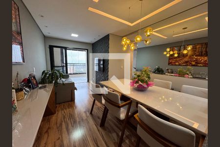 Sala de apartamento à venda com 3 quartos, 72m² em Vila Osasco, Osasco