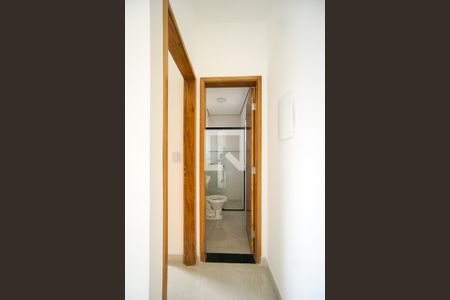 Hall do quarto  de apartamento para alugar com 1 quarto, 31m² em Penha de França, São Paulo