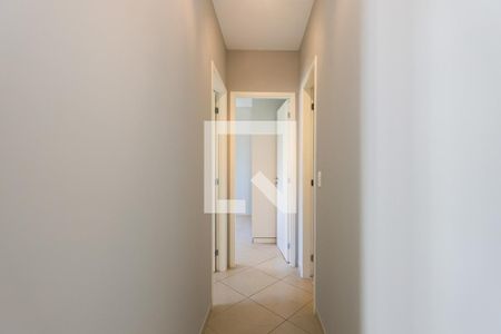 Corredor de apartamento para alugar com 2 quartos, 51m² em Vila Andrade, São Paulo