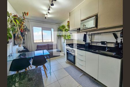 Sala/Cozinha de apartamento à venda com 2 quartos, 33m² em Parque Munhoz, São Paulo