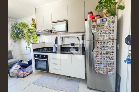 Sala/Cozinha de apartamento à venda com 2 quartos, 33m² em Parque Munhoz, São Paulo