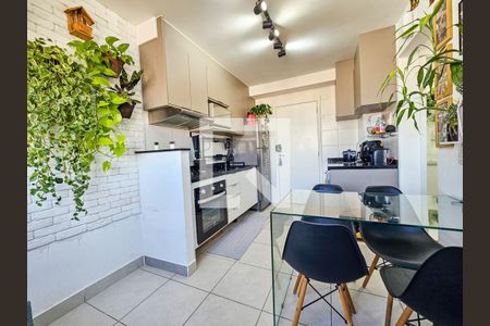 Sala/Cozinha de apartamento à venda com 2 quartos, 33m² em Parque Munhoz, São Paulo