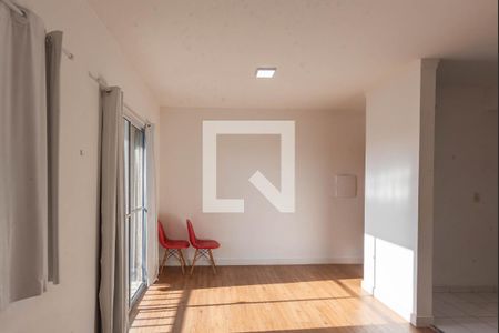 Sala de apartamento à venda com 2 quartos, 57m² em Parque Fazendinha, Campinas