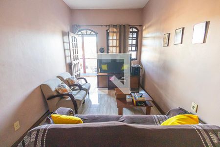 Casa à venda com 4 quartos, 550m² em Copacabana, Belo Horizonte