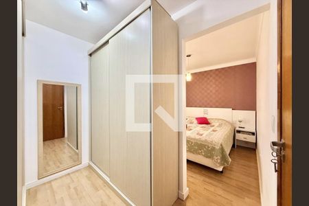 Quarto de casa de condomínio à venda com 3 quartos, 204m² em Vila Regente Feijó, São Paulo
