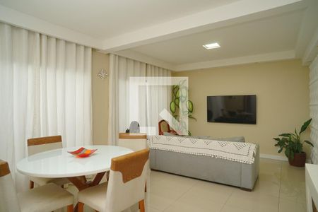 Sala de casa de condomínio para alugar com 4 quartos, 100m² em Inoã, Maricá