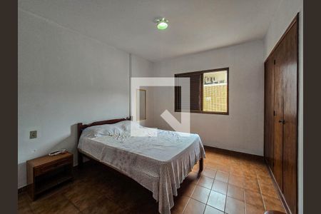 Quarto 1  de apartamento para alugar com 2 quartos, 82m² em Parque Santo Antonio, Jacareí