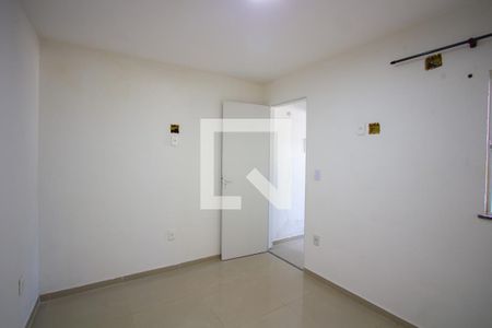Quarto 1 de casa de condomínio para alugar com 2 quartos, 90m² em Colubandê, São Gonçalo
