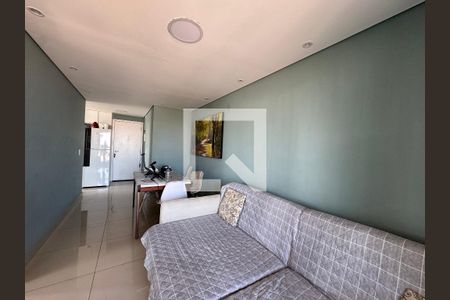 Sala de apartamento para alugar com 2 quartos, 49m² em Jardim Roberto, Osasco