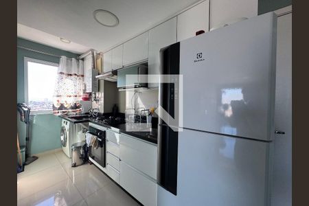 Cozinha de apartamento para alugar com 2 quartos, 49m² em Jardim Roberto, Osasco