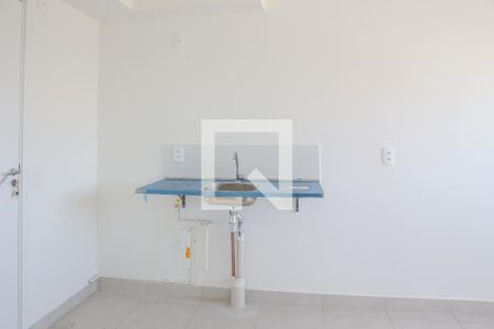 Sala e Cozinha de apartamento à venda com 1 quarto, 24m² em Parque Industrial Tomas Edson, São Paulo