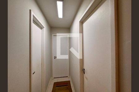 Corredor de apartamento para alugar com 3 quartos, 100m² em Barra da Tijuca, Rio de Janeiro