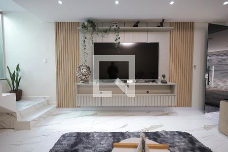 Sala de casa à venda com 4 quartos, 270m² em Jardim Rina, Santo André