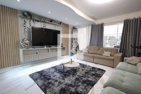 Sala de casa à venda com 4 quartos, 270m² em Jardim Rina, Santo André