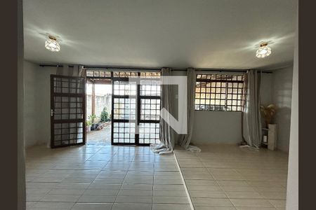 Casa à venda com 4 quartos, 400m² em Vereda, Contagem