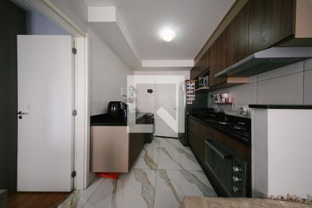 Sala/Cozinha e Área de Serviço de apartamento para alugar com 1 quarto, 28m² em Vila Penteado, São Paulo