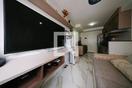 Sala/Cozinha e Área de Serviço de apartamento para alugar com 1 quarto, 28m² em Vila Penteado, São Paulo