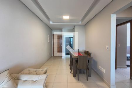 Sala de apartamento para alugar com 3 quartos, 83m² em Nova Mirim, Praia Grande