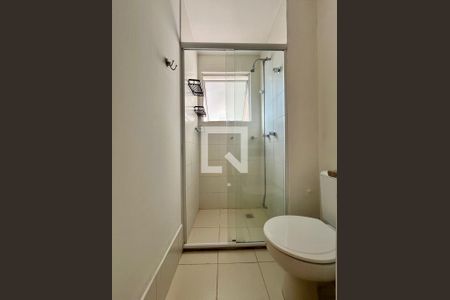 Banheiro de apartamento para alugar com 2 quartos, 69m² em Jardim Nova Europa, Campinas