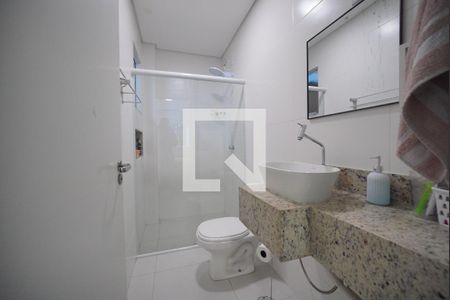 Banheiro da Suíte de apartamento para alugar com 2 quartos, 57m² em Ingleses do Rio Vermelho, Florianópolis