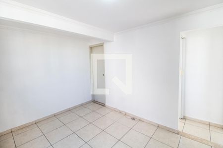 Sala  de apartamento para alugar com 2 quartos, 50m² em Conjunto Habitacional Presidente Castelo Branco, Carapicuíba