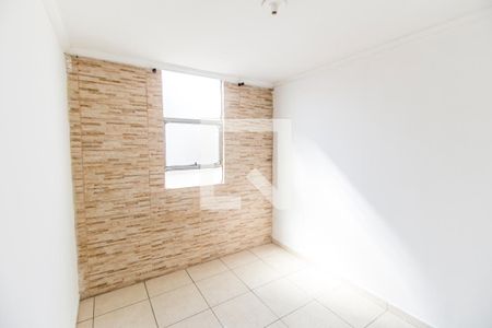Quarto 1 de apartamento para alugar com 2 quartos, 50m² em Conjunto Habitacional Presidente Castelo Branco, Carapicuíba