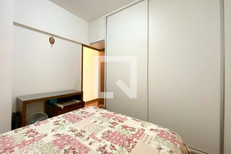 Quarto 2 de apartamento à venda com 3 quartos, 124m² em Santo Antônio, Belo Horizonte