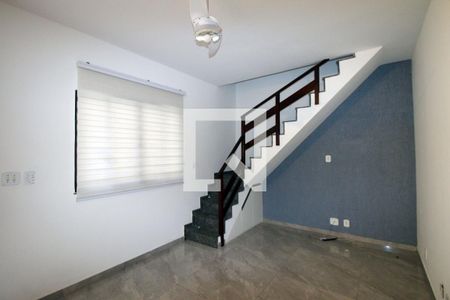 Sala de casa à venda com 2 quartos, 78m² em Irajá, Rio de Janeiro