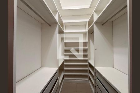 Suíte 1 de casa de condomínio para alugar com 4 quartos, 210m² em Vargem Grande, Rio de Janeiro