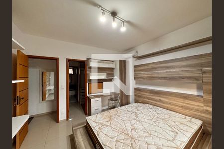 Suíte 1 de casa de condomínio para alugar com 4 quartos, 210m² em Vargem Grande, Rio de Janeiro
