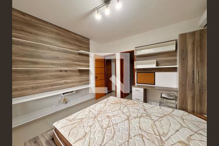 Suíte 1 de casa de condomínio para alugar com 4 quartos, 210m² em Vargem Grande, Rio de Janeiro