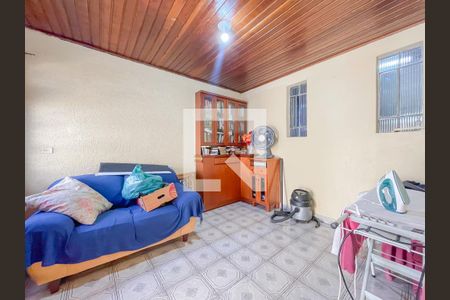 Sala de casa à venda com 3 quartos, 200m² em Quitaúna, Osasco