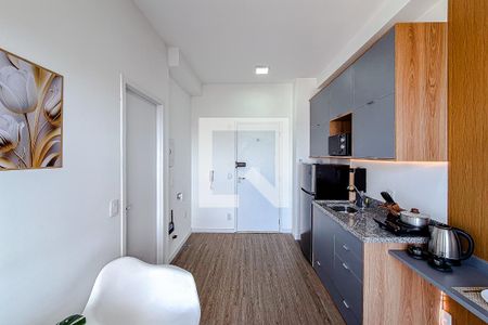 Sala de kitnet/studio para alugar com 1 quarto, 31m² em Liberdade, São Paulo