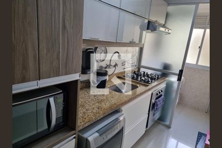 Cozinha de apartamento à venda com 2 quartos, 58m² em Jardim Carvalho, Porto Alegre