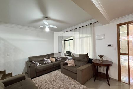 Sala de casa à venda com 4 quartos, 150m² em Vila dos Galvao, São Bernardo do Campo