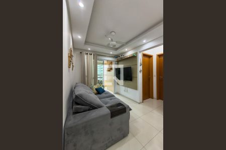 Sala de apartamento para alugar com 3 quartos, 88m² em Guilhermina, Praia Grande