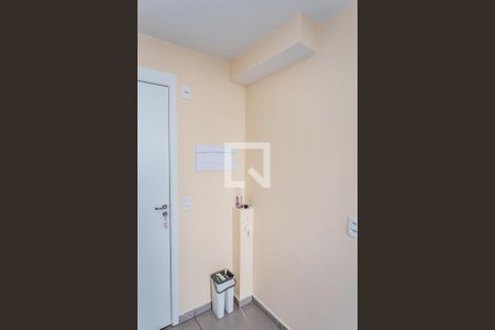 Sala, cozinha e área de serviço de apartamento para alugar com 1 quarto, 26m² em Parque Pan Americano, São Paulo