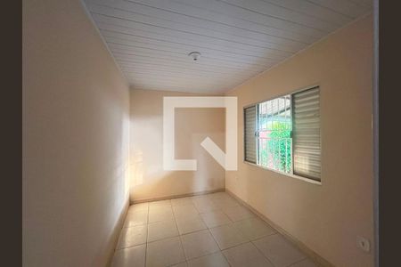 Quarto 1 de casa para alugar com 3 quartos, 100m² em Mathias Velho, Canoas