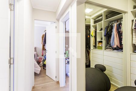 Corredor de apartamento para alugar com 2 quartos, 90m² em Indianópolis, São Paulo