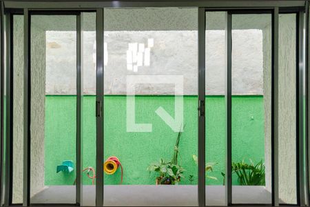 Sala - Janela de casa para alugar com 2 quartos, 150m² em Jardim Felicidade (zona Oeste), São Paulo