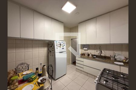 Casa à venda com 4 quartos, 300m² em Prado, Belo Horizonte