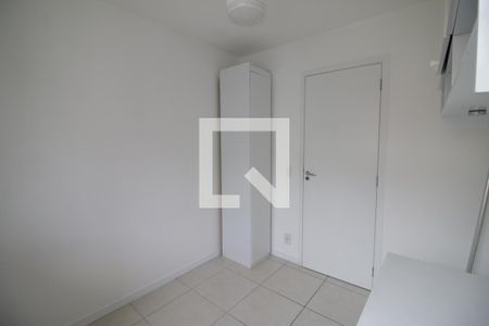 Quarto 1 de apartamento para alugar com 2 quartos, 58m² em Taquara, Rio de Janeiro
