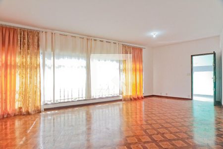Sala de casa para alugar com 3 quartos, 300m² em Vila Prado, São Paulo