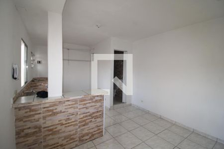 Sala / Cozinha de apartamento para alugar com 1 quarto, 40m² em Vila Bandeirantes, São Paulo