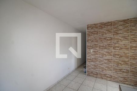 Sala / Cozinha de apartamento para alugar com 1 quarto, 40m² em Vila Bandeirantes, São Paulo