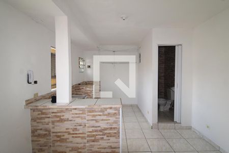 Sala / Cozinha de apartamento para alugar com 1 quarto, 40m² em Vila Bandeirantes, São Paulo