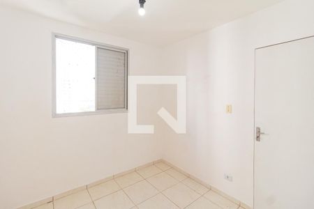 Quarto 2 de apartamento para alugar com 2 quartos, 55m² em Continental, Osasco